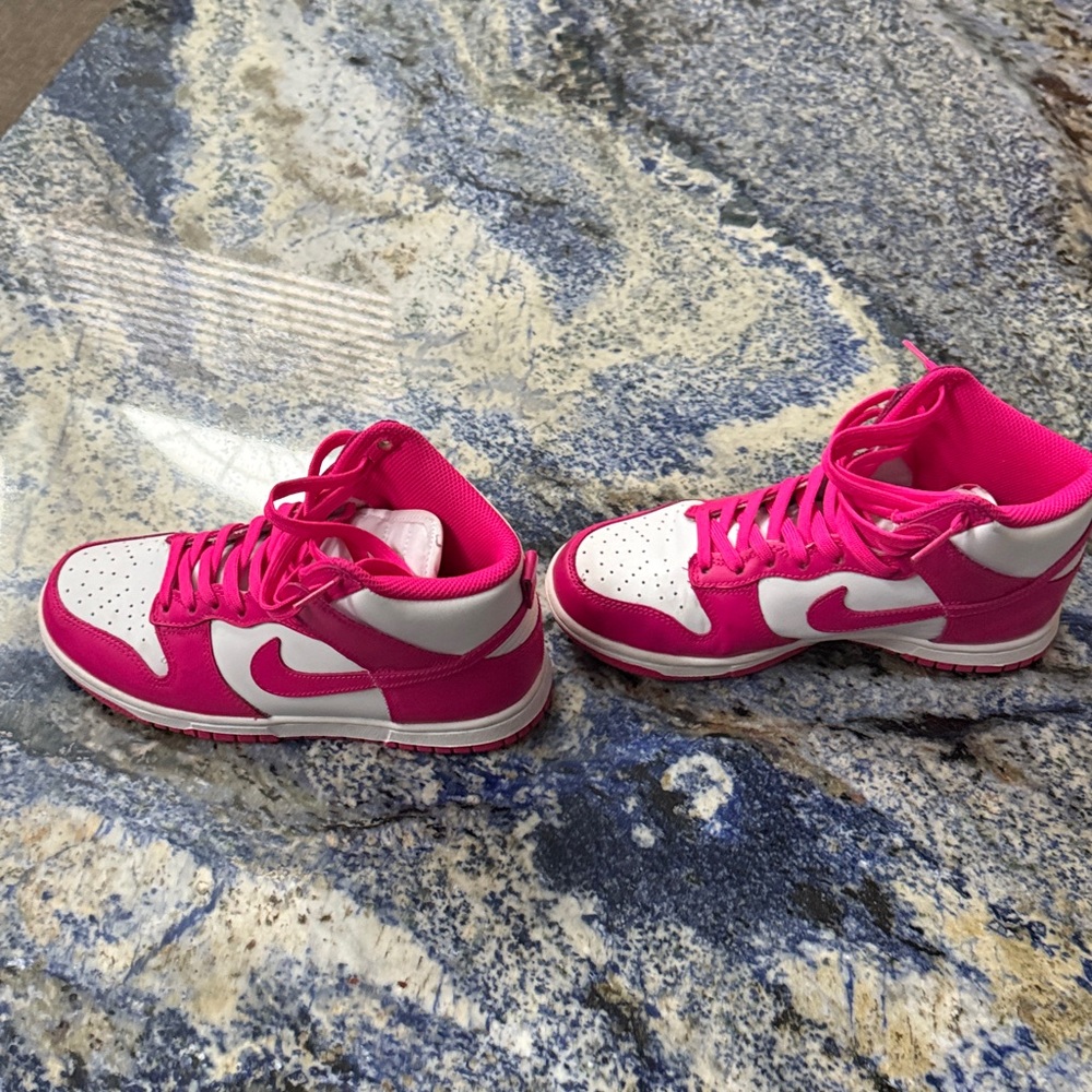 Nike Pink and White Women's Sneakers